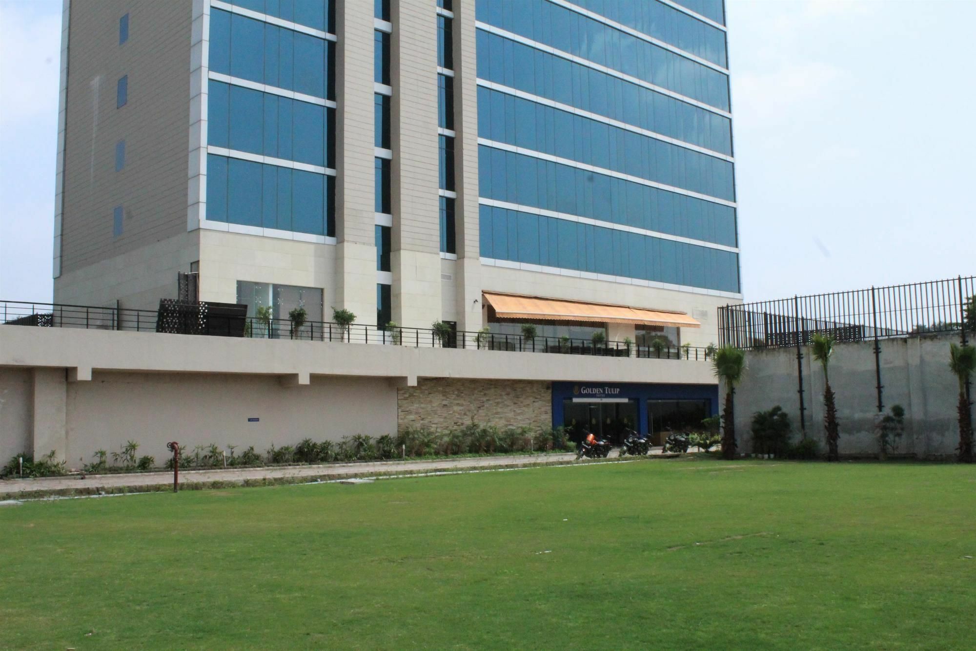 Golden Suites Gurgaon Inde Hotels Exterior foto