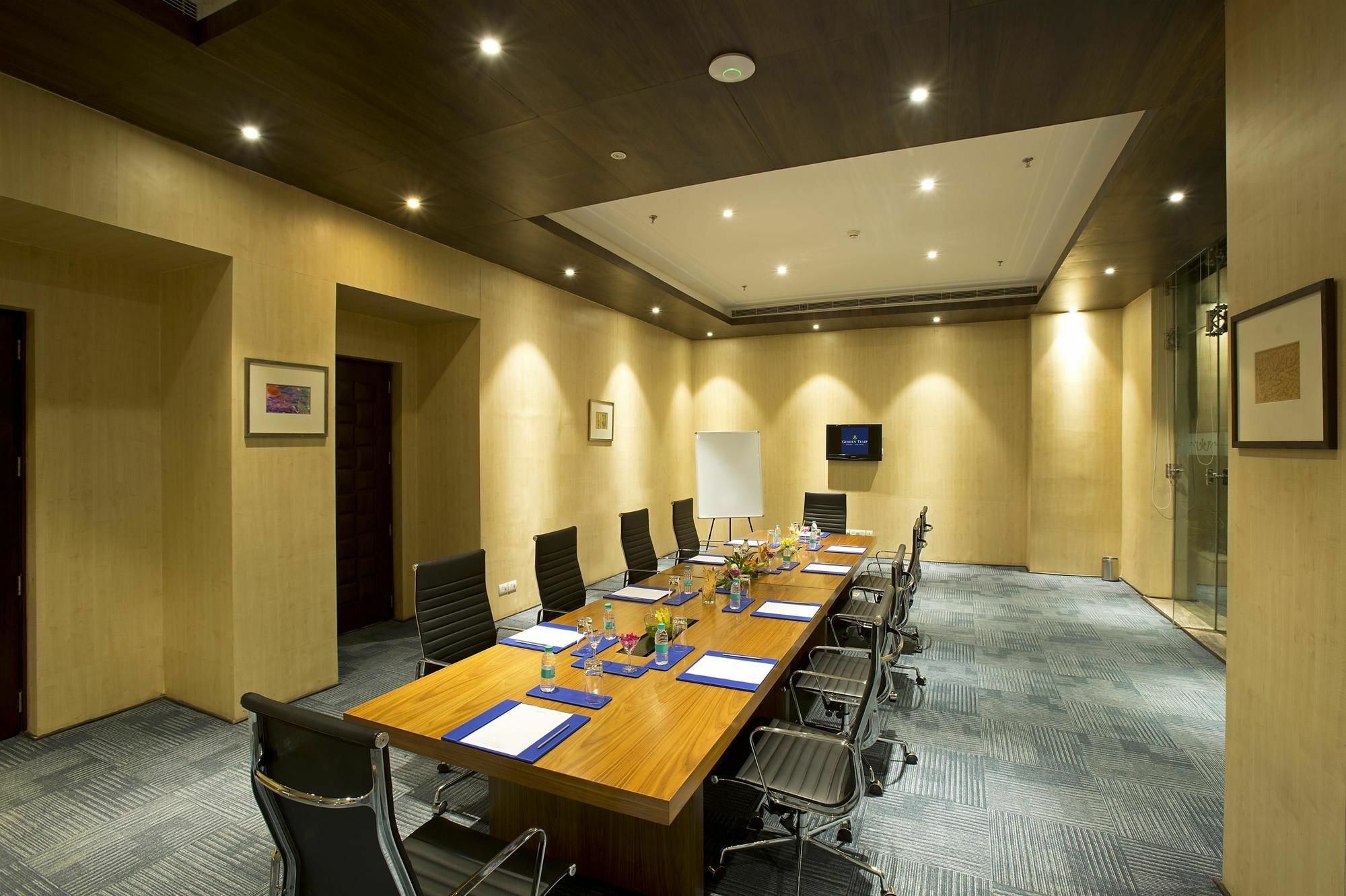Golden Suites Gurgaon Inde Hotels Exterior foto